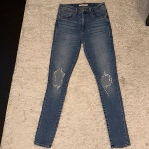721 High Rise Skinny Levi’s
